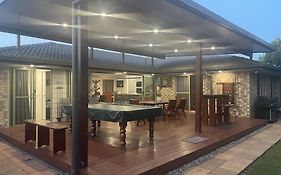 Pandanus Paradise. Newly Renovated 4 Bedroom Home